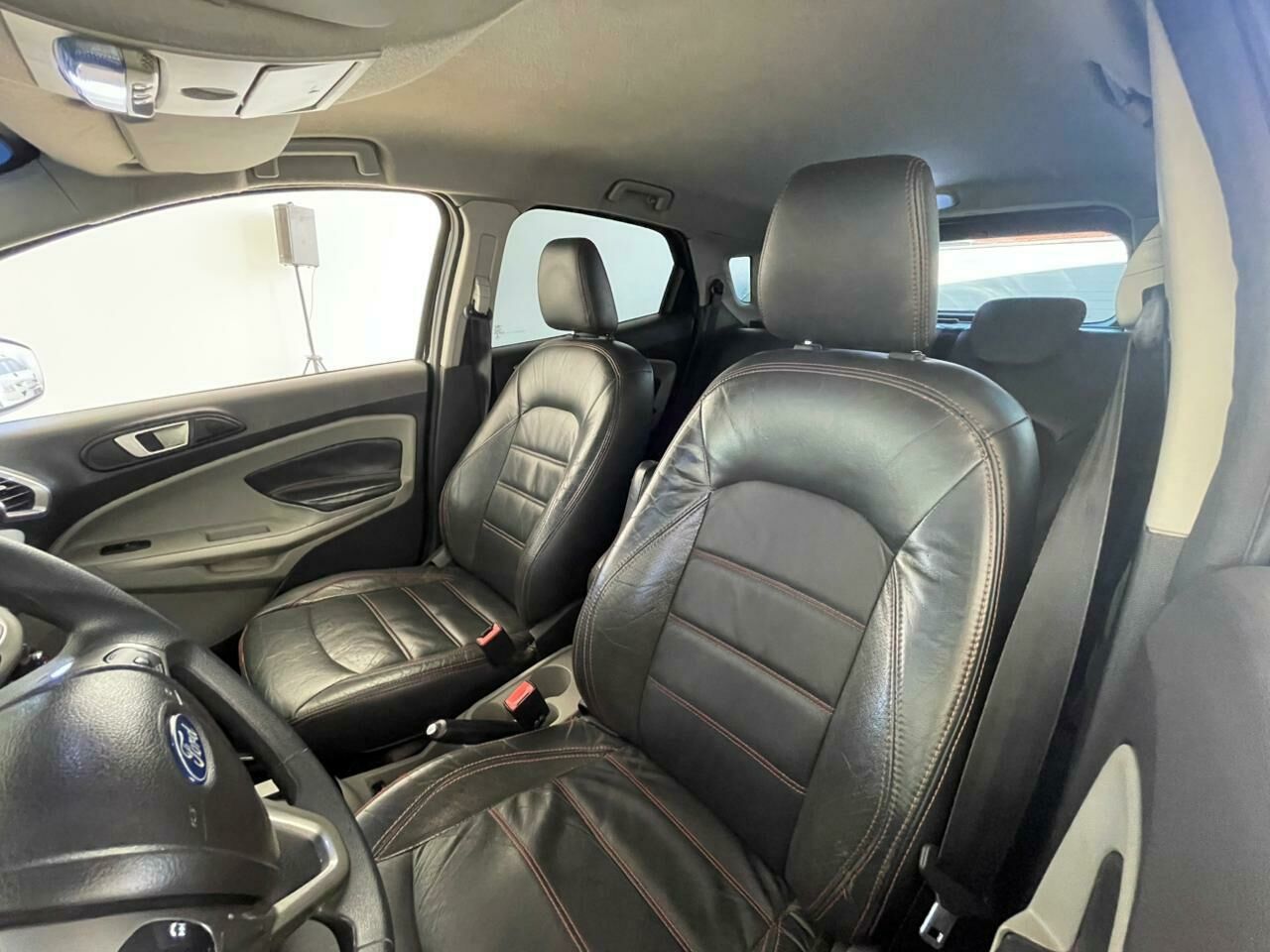 Imagem do veículo  FORD ECOSPORT 2.0 TITANIUM